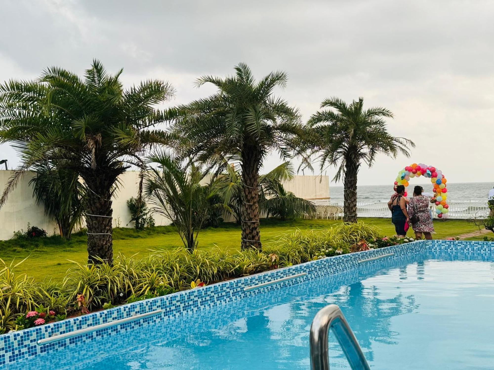Maargit Beach Resort Mandrem Exterior foto